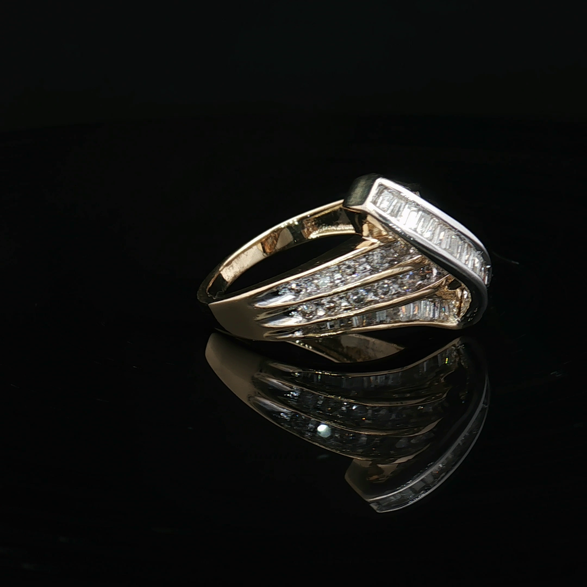 Diamond Fashion Rings - Women