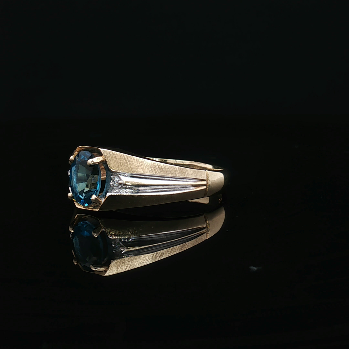Colored Stone Rings  -  Men'