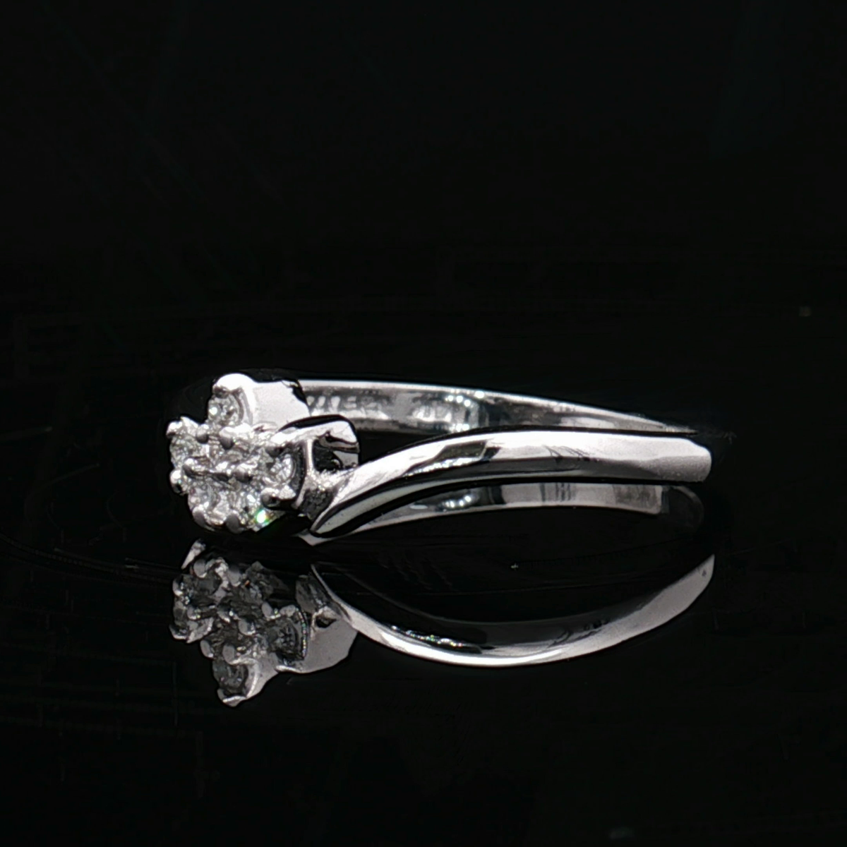 Diamond Fashion Rings - Women