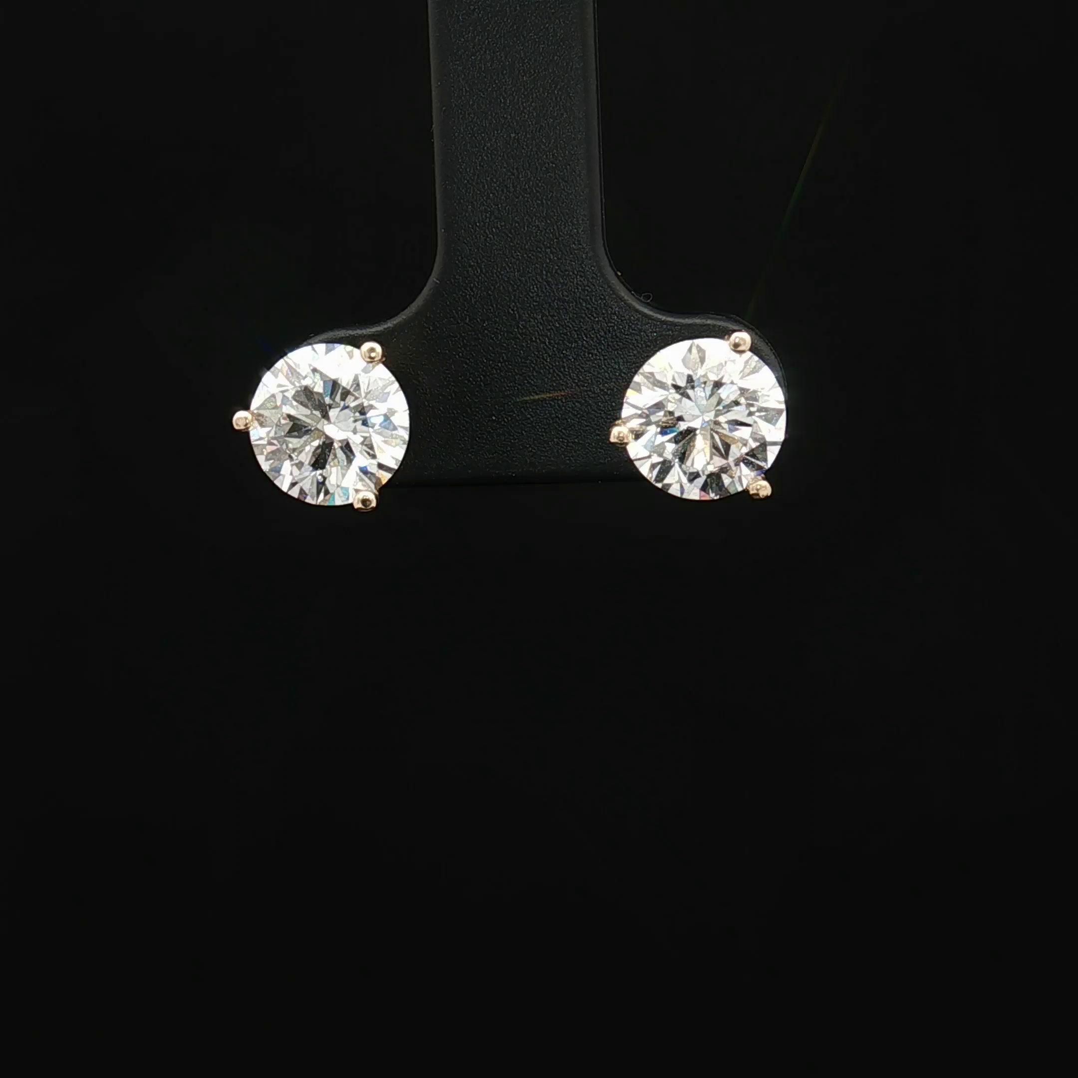 Diamond Earring