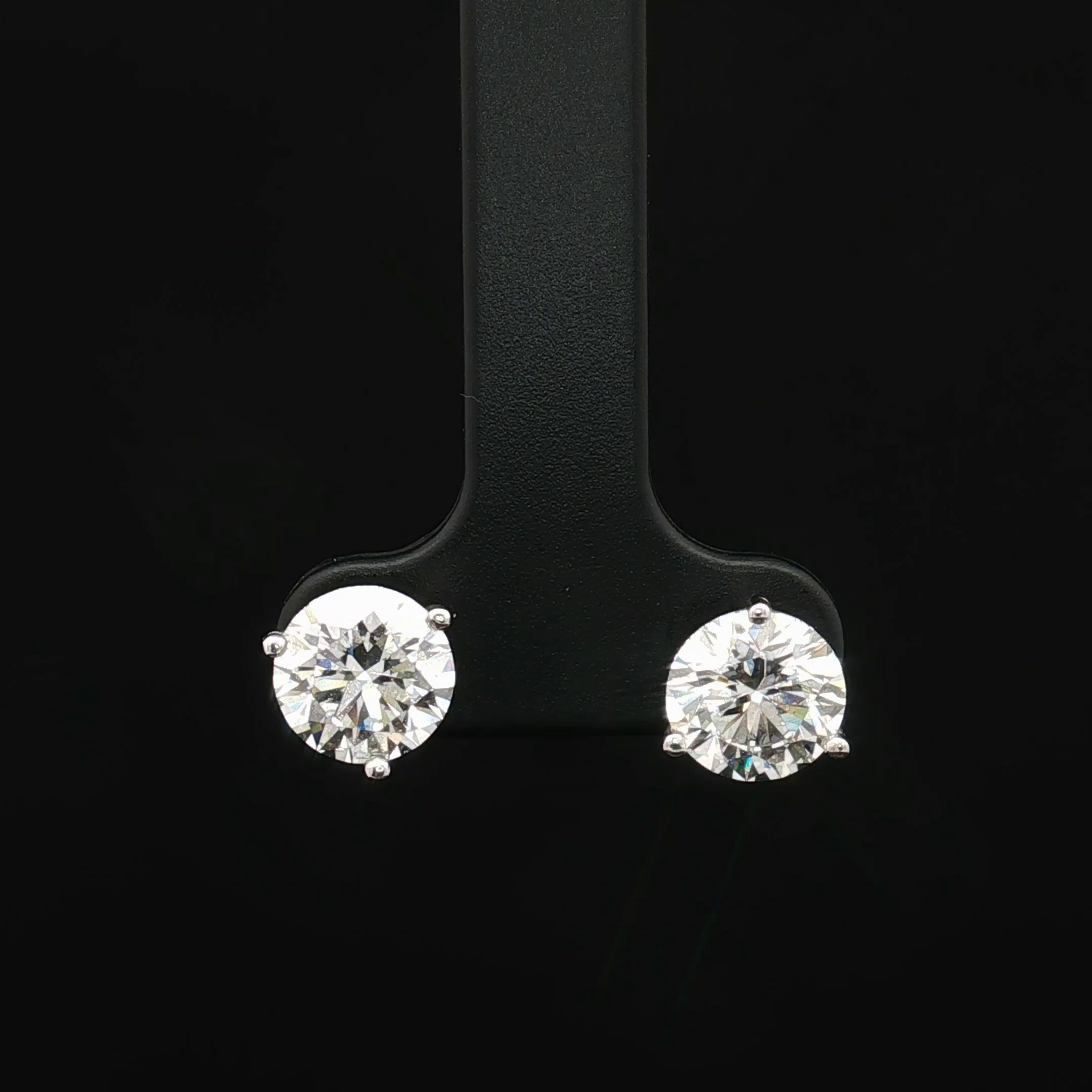Diamond Earring