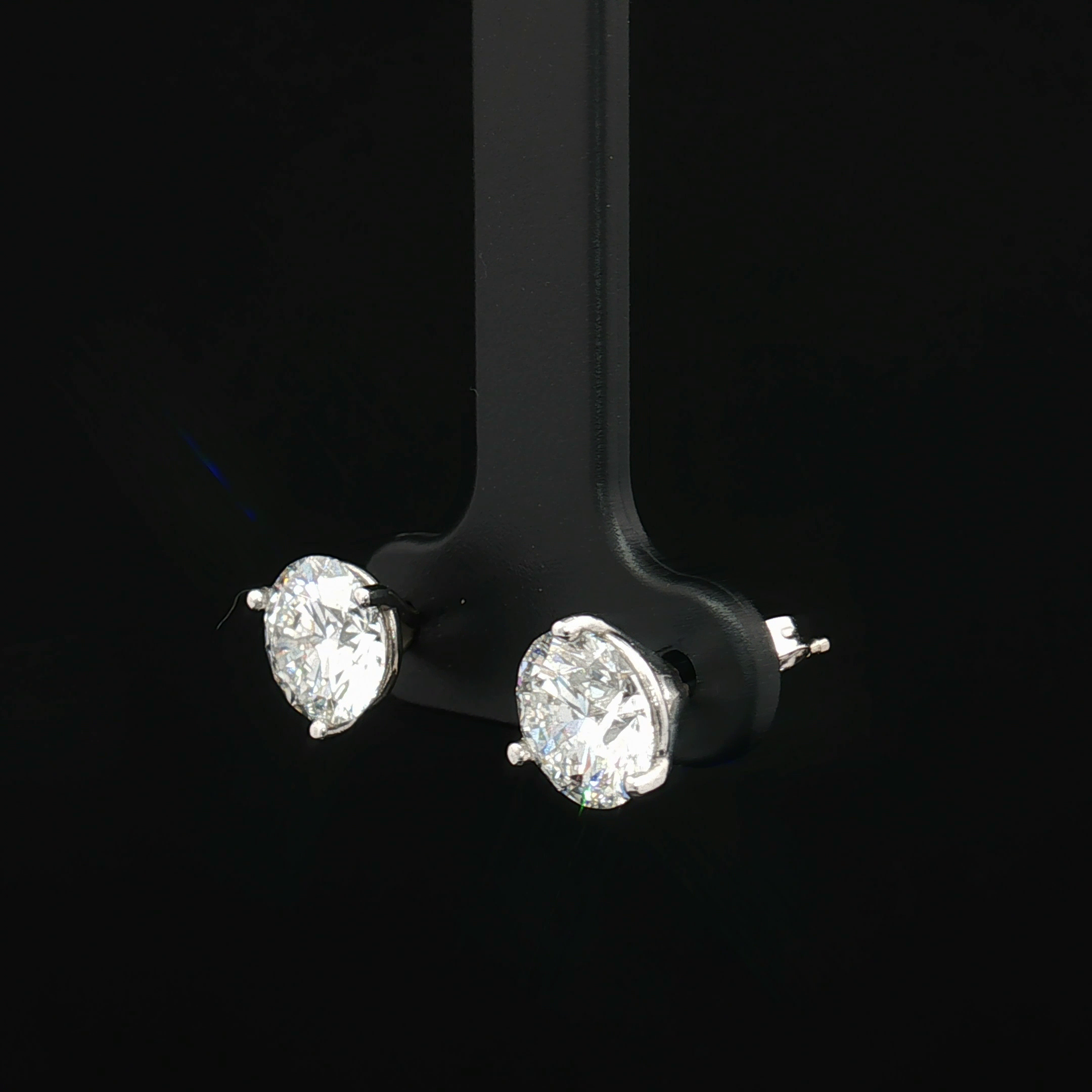 Diamond Earring