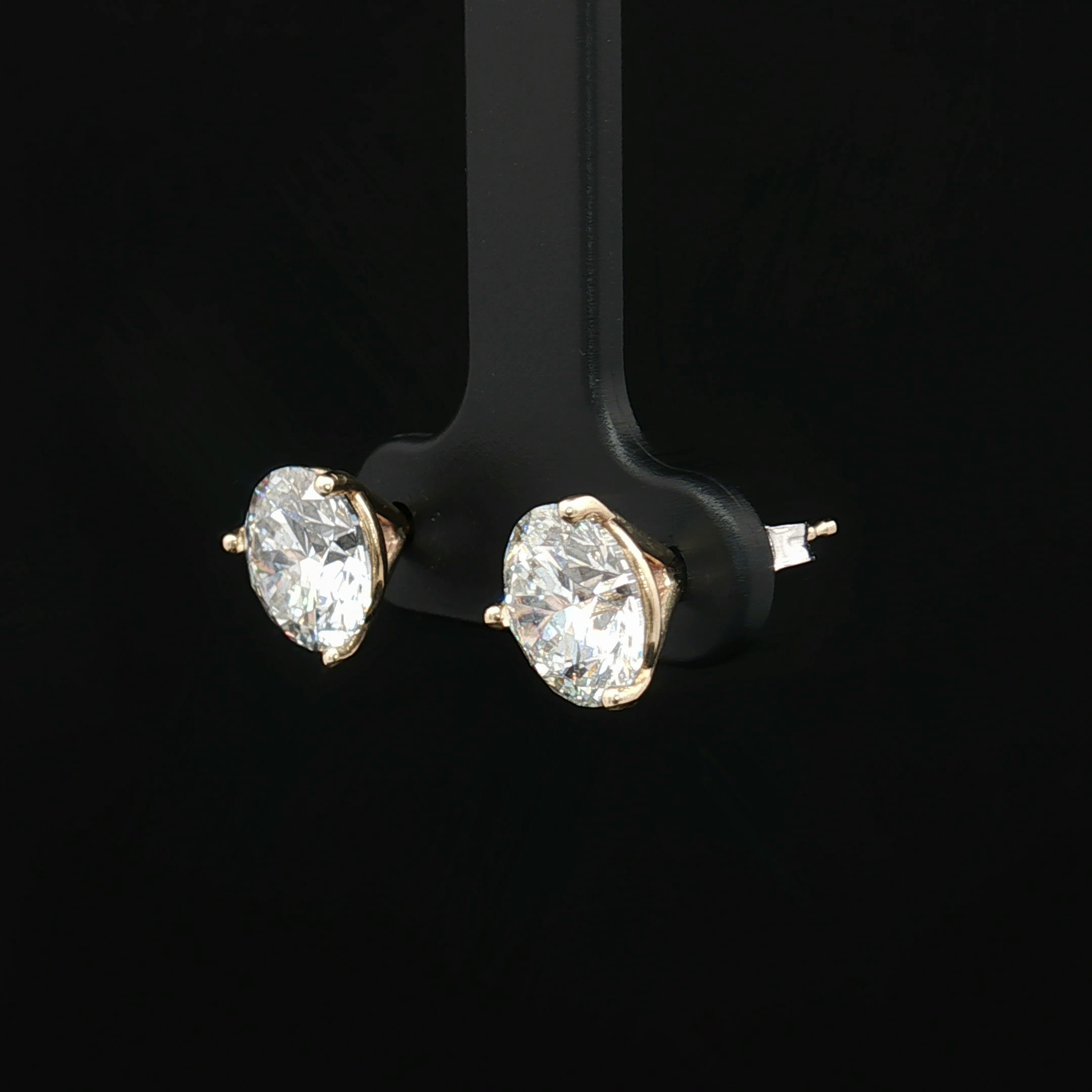 Diamond Earring