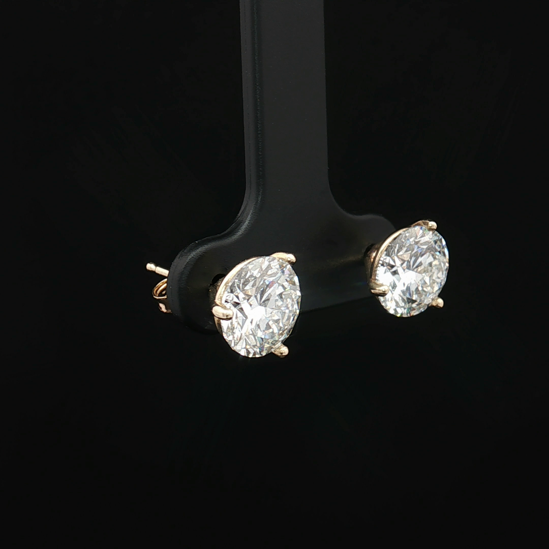 Diamond Earring