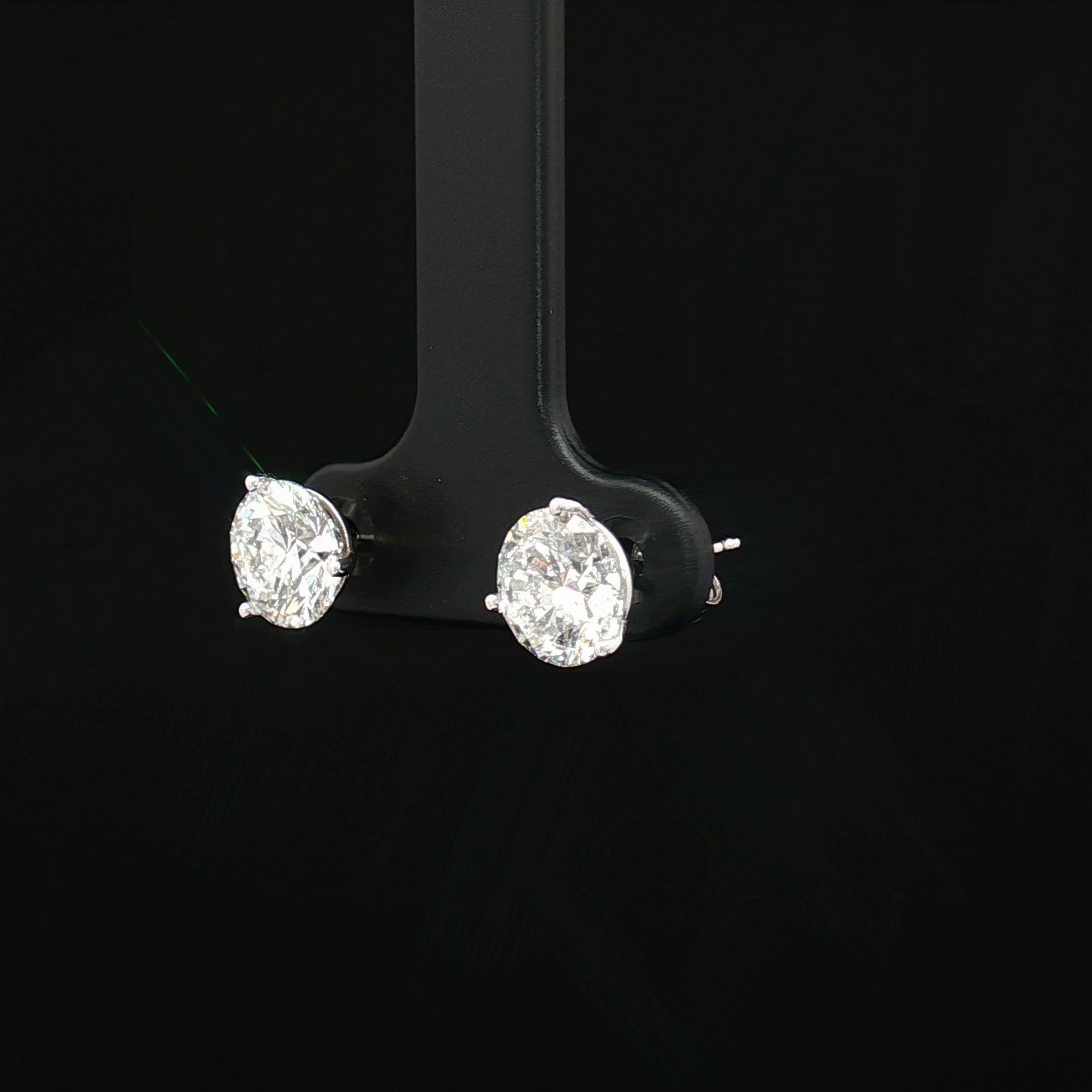 Diamond Earring