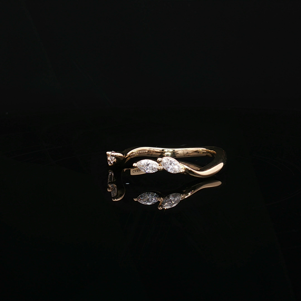 Diamond Wedding Bands  -  Women'