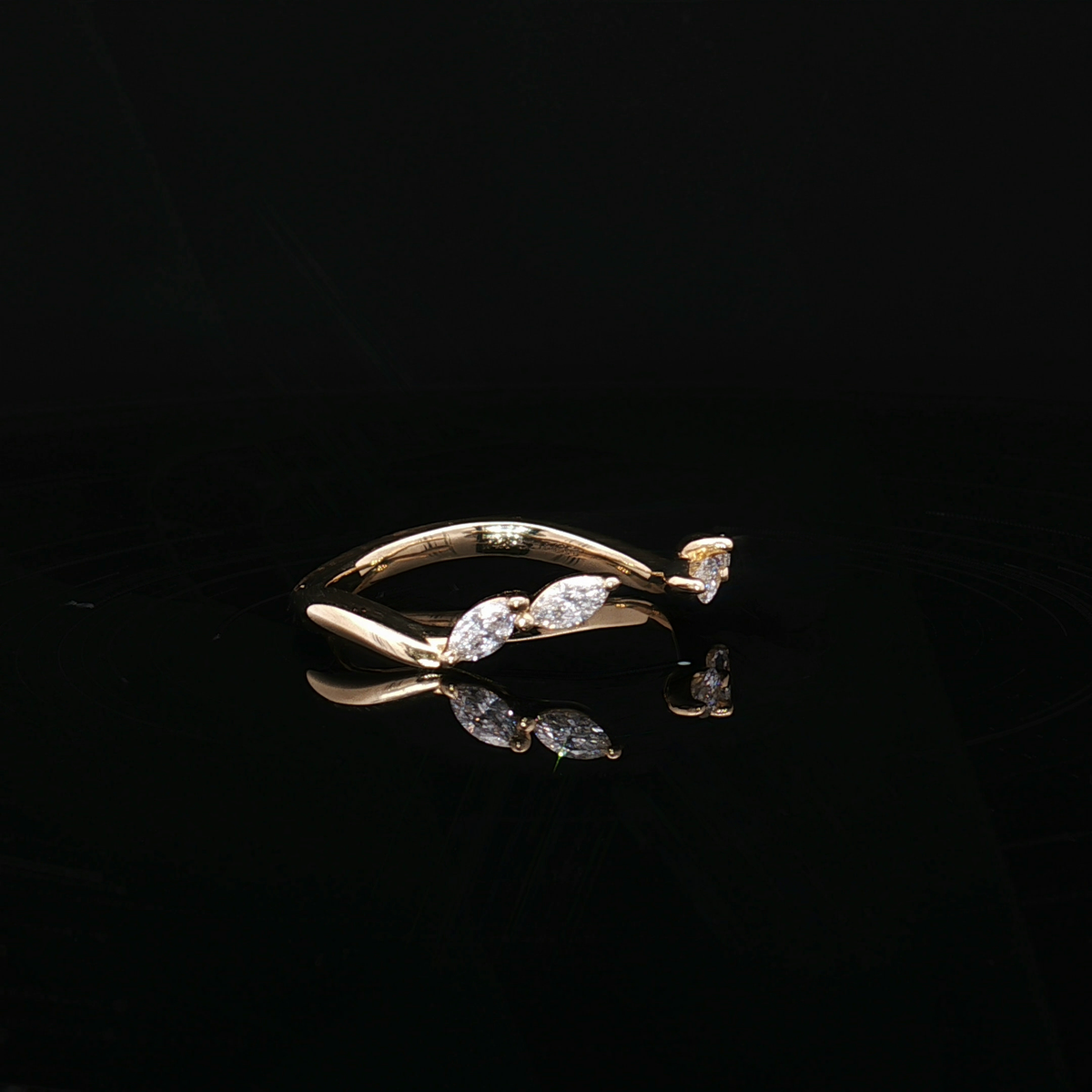 Diamond Wedding Bands  -  Women'