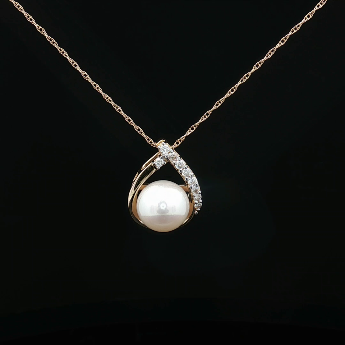 Pearl Pendant