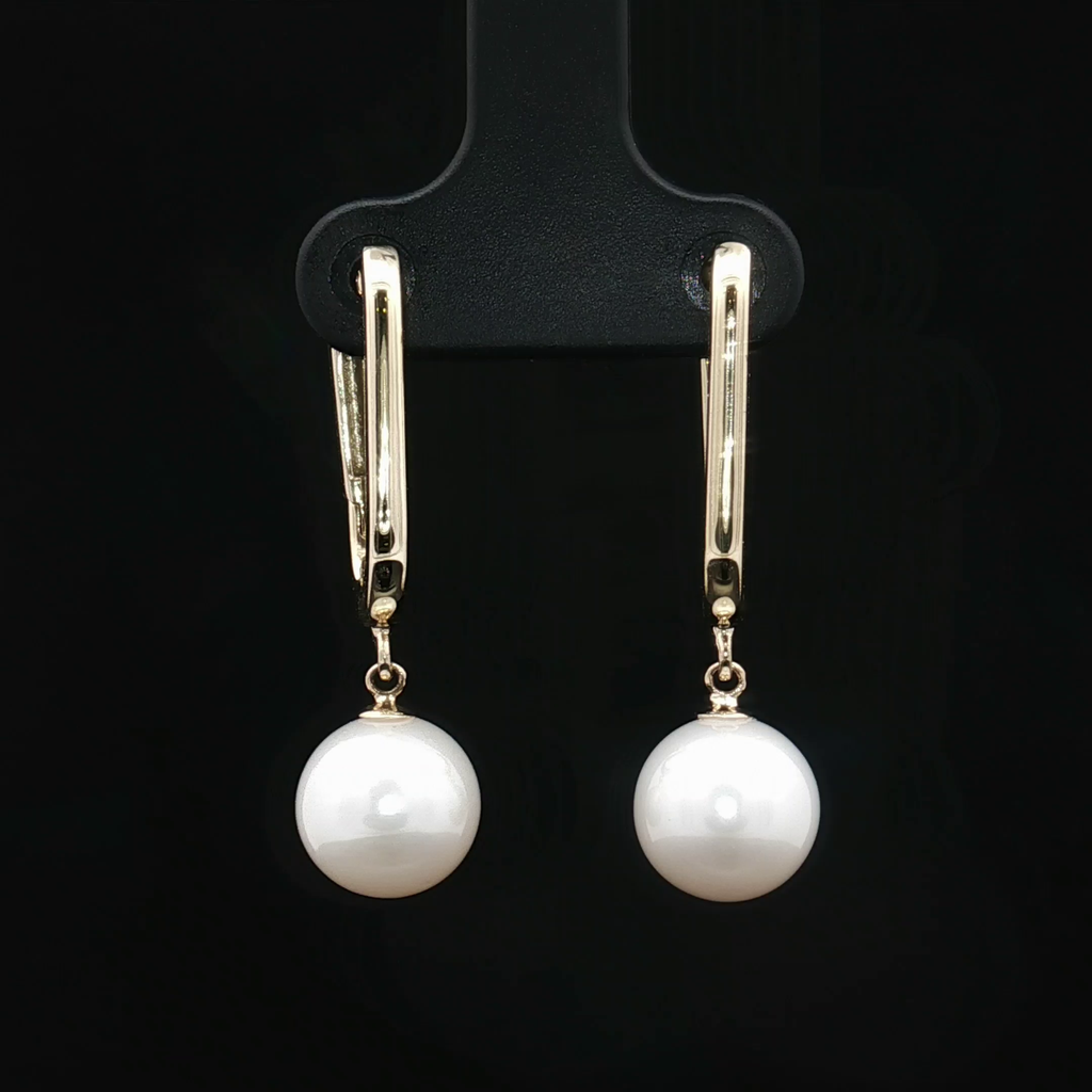 Pearl Earring