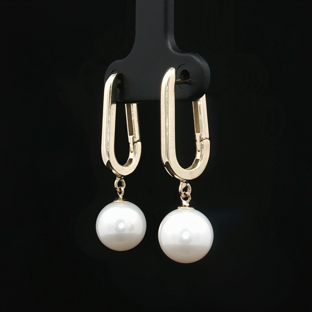 Pearl Earring