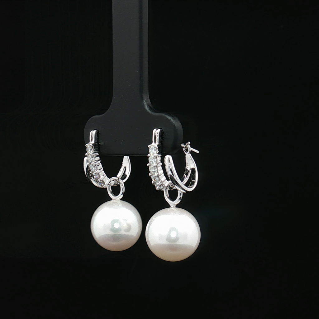 Pearl Earring