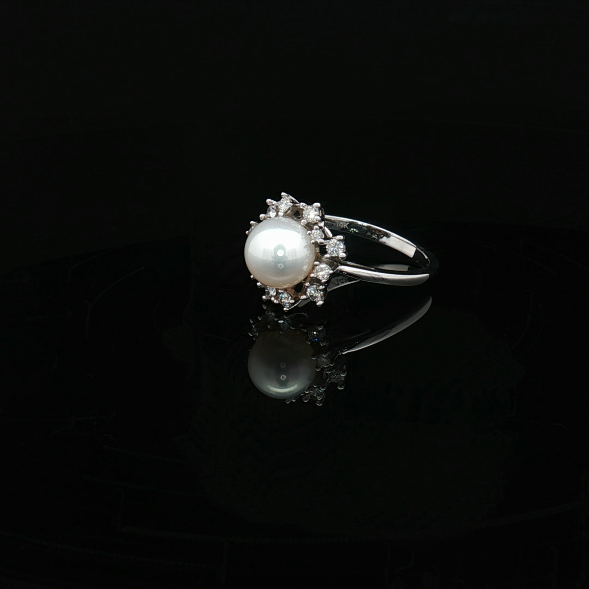 Pearl Ring