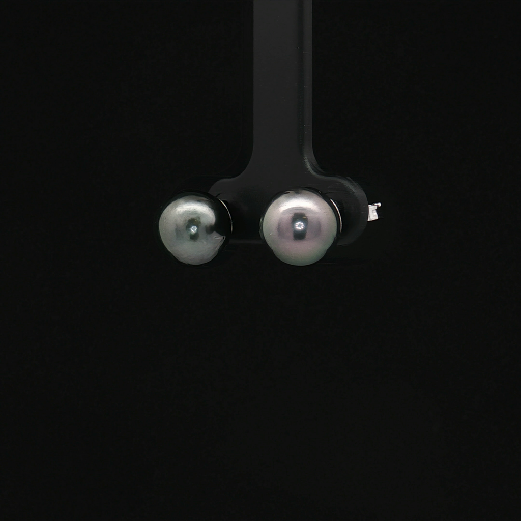 Pearl Earring