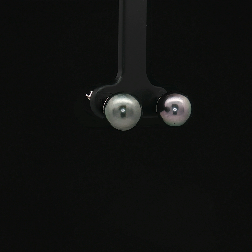 Pearl Earring