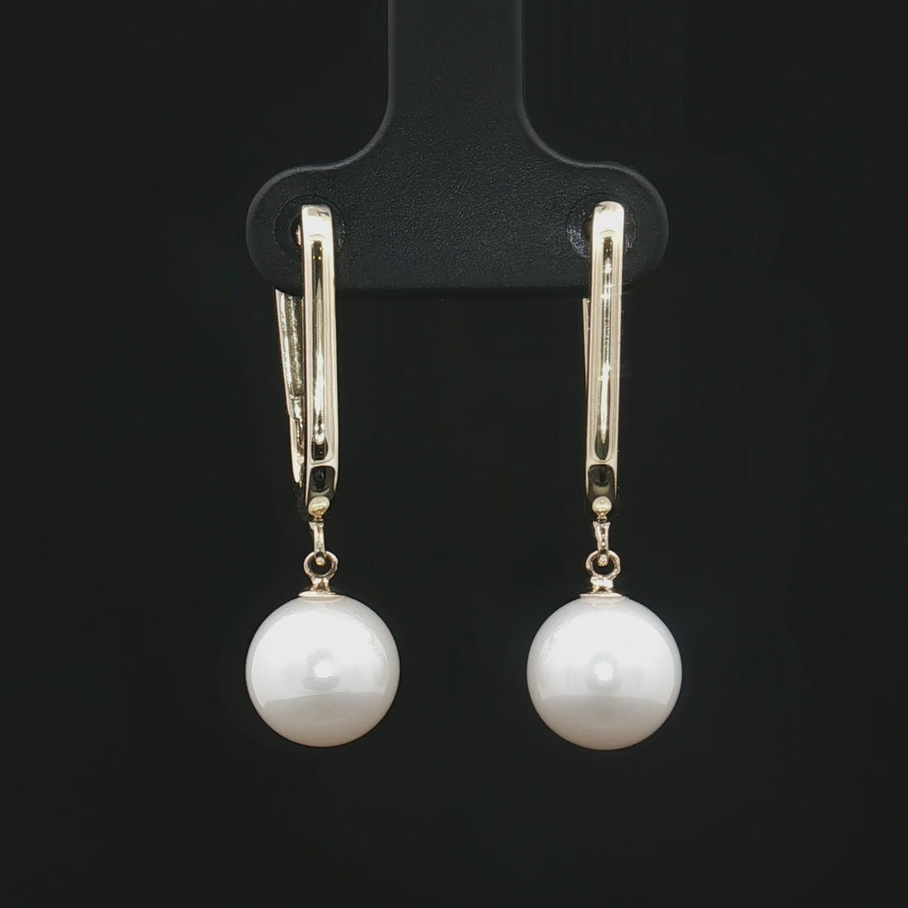 Pearl Earring