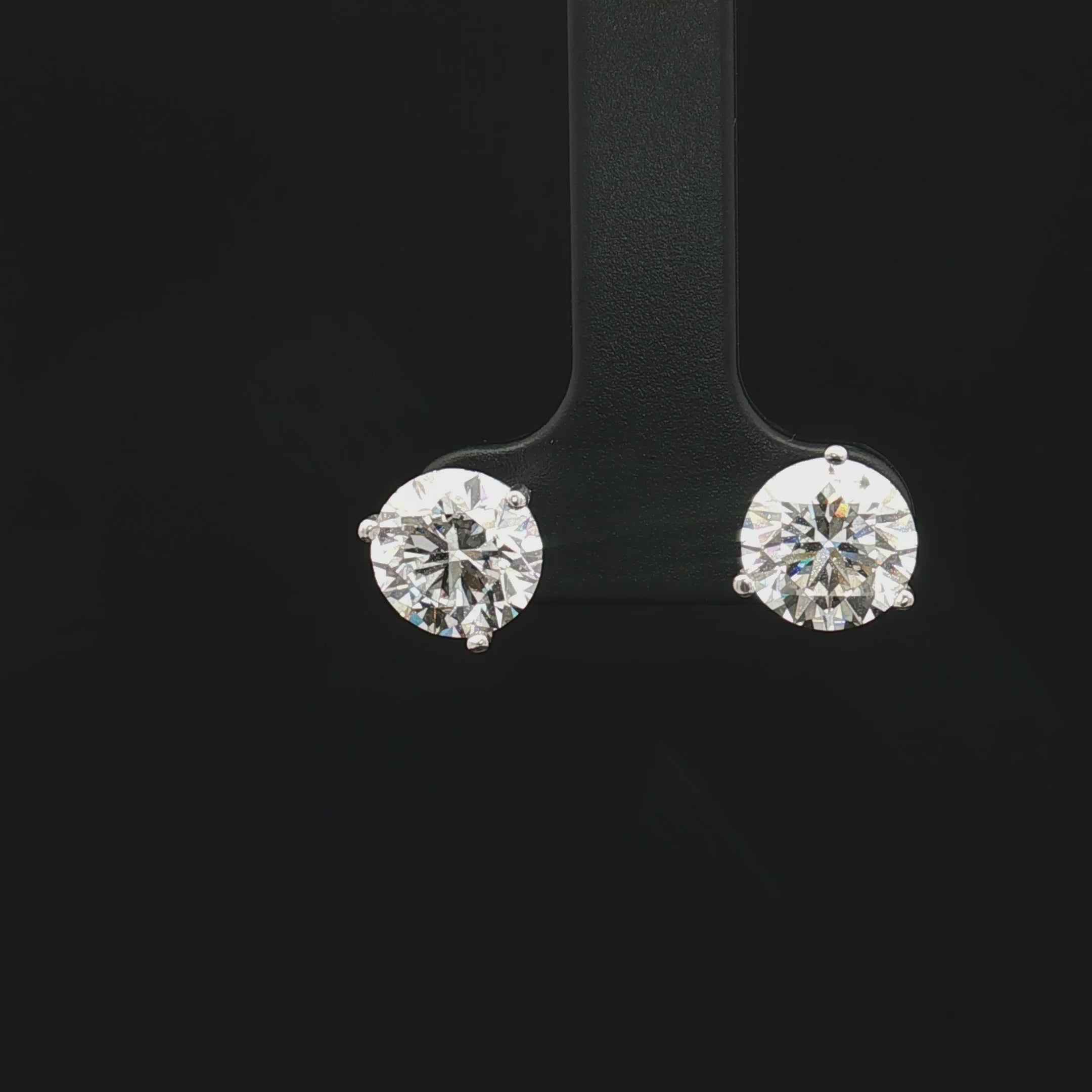 Diamond Earring
