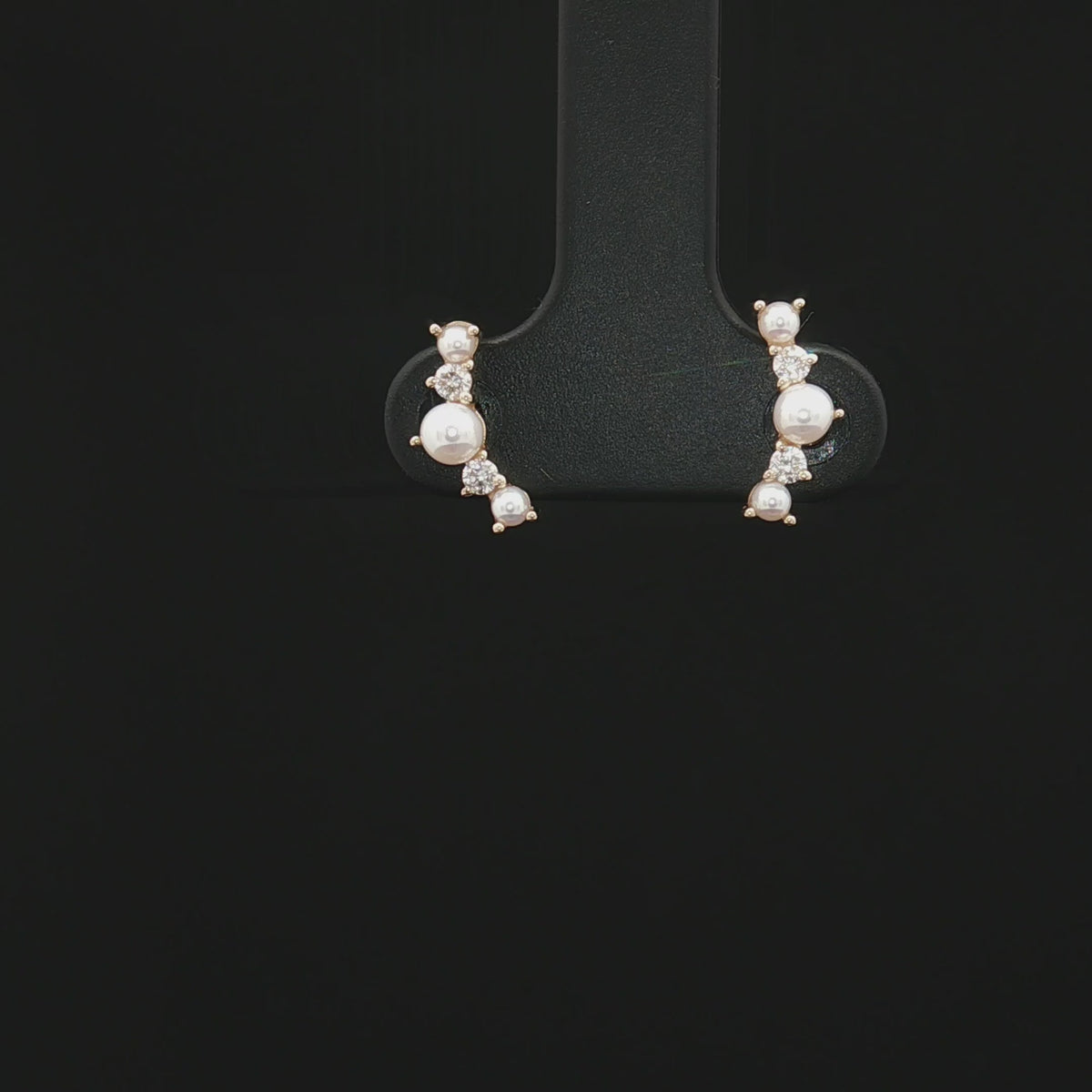 Pearl Earring
