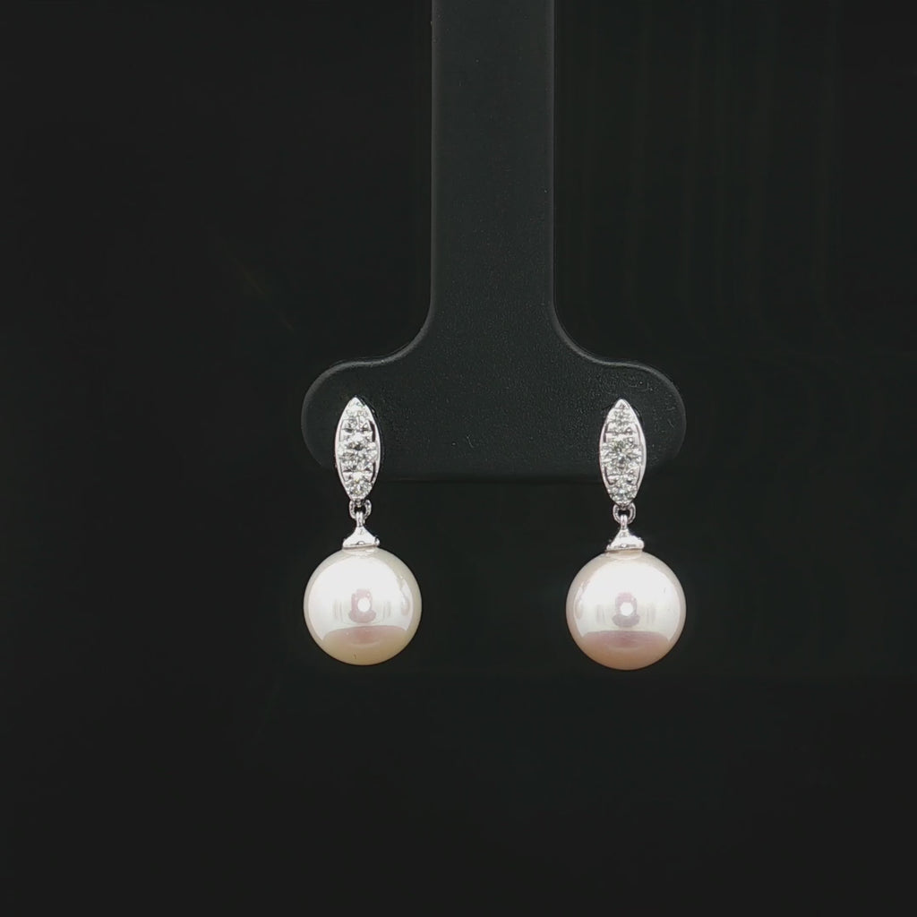 Pearl Earring
